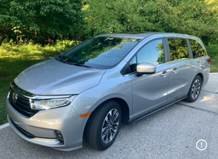 Photo of Low miles van 2023 Honda Odyssey EX-L