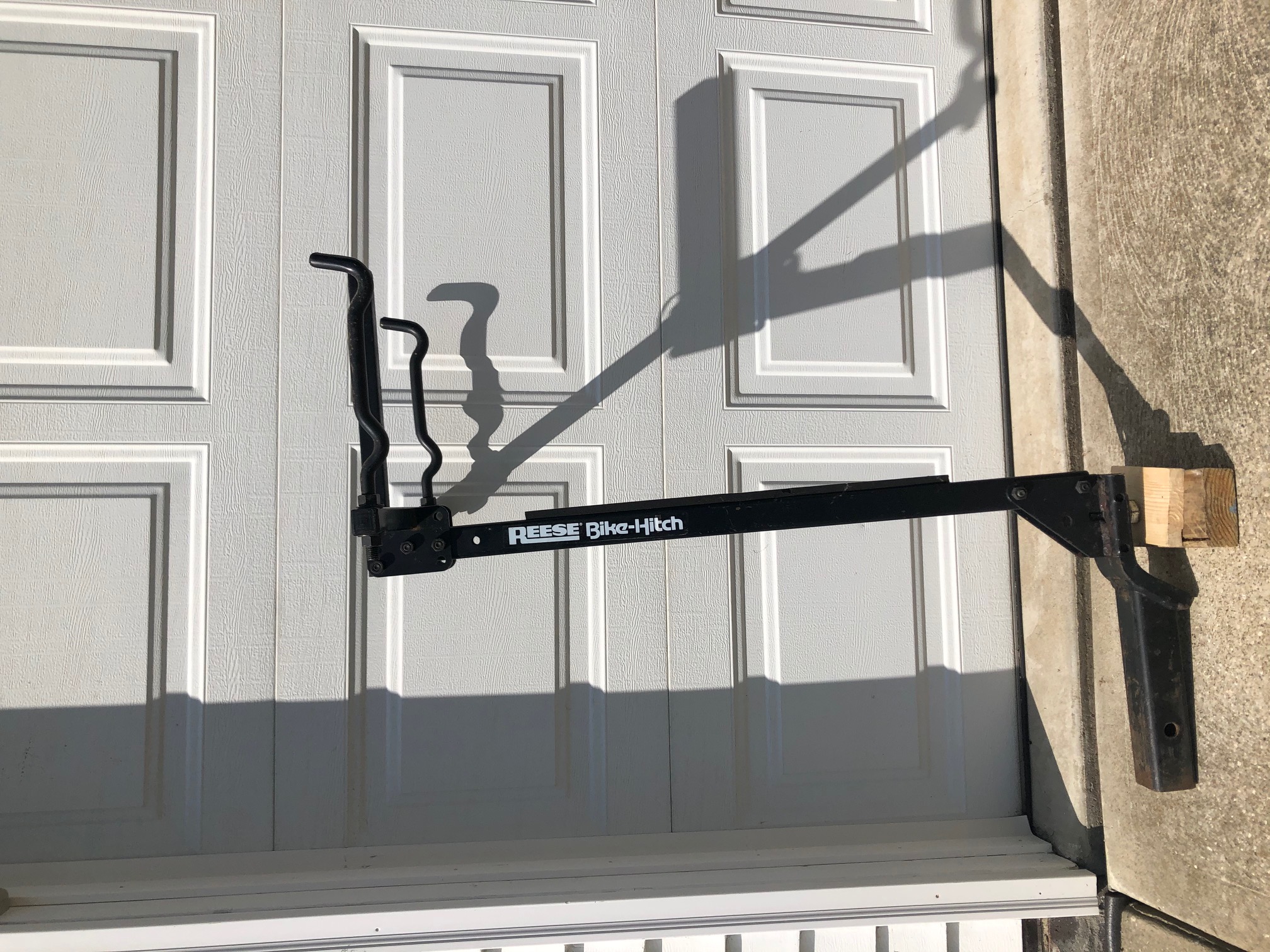 Photo of Free Reese Bike-Hitch for 2" receiver