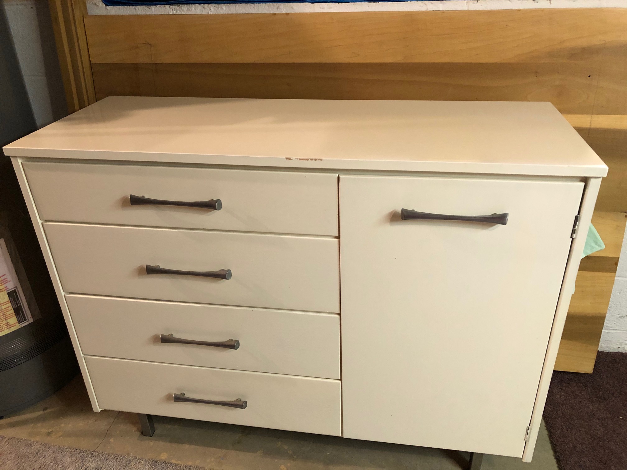 Photo of Free infant/child's dresser
